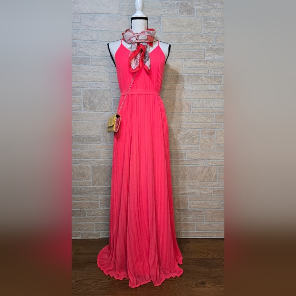 Victoria's Secret Dresses & Skirts - VICTORIA'S SECRET PINK Pleated MAXI Dress SLEEVELESS RACER BACK Knife Pleat